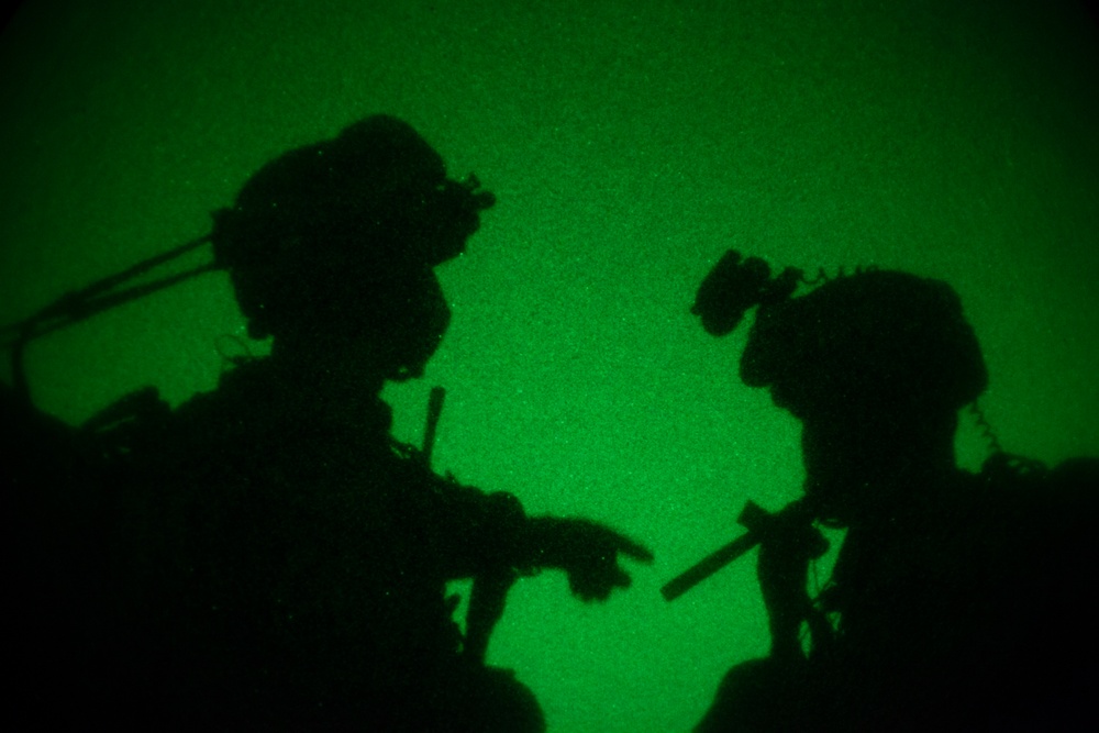 BLT 1/4 Marines conduct aerial raid training operation