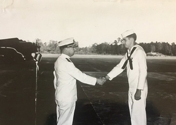 USS Paul Hamilton Connects with WWII Veteran