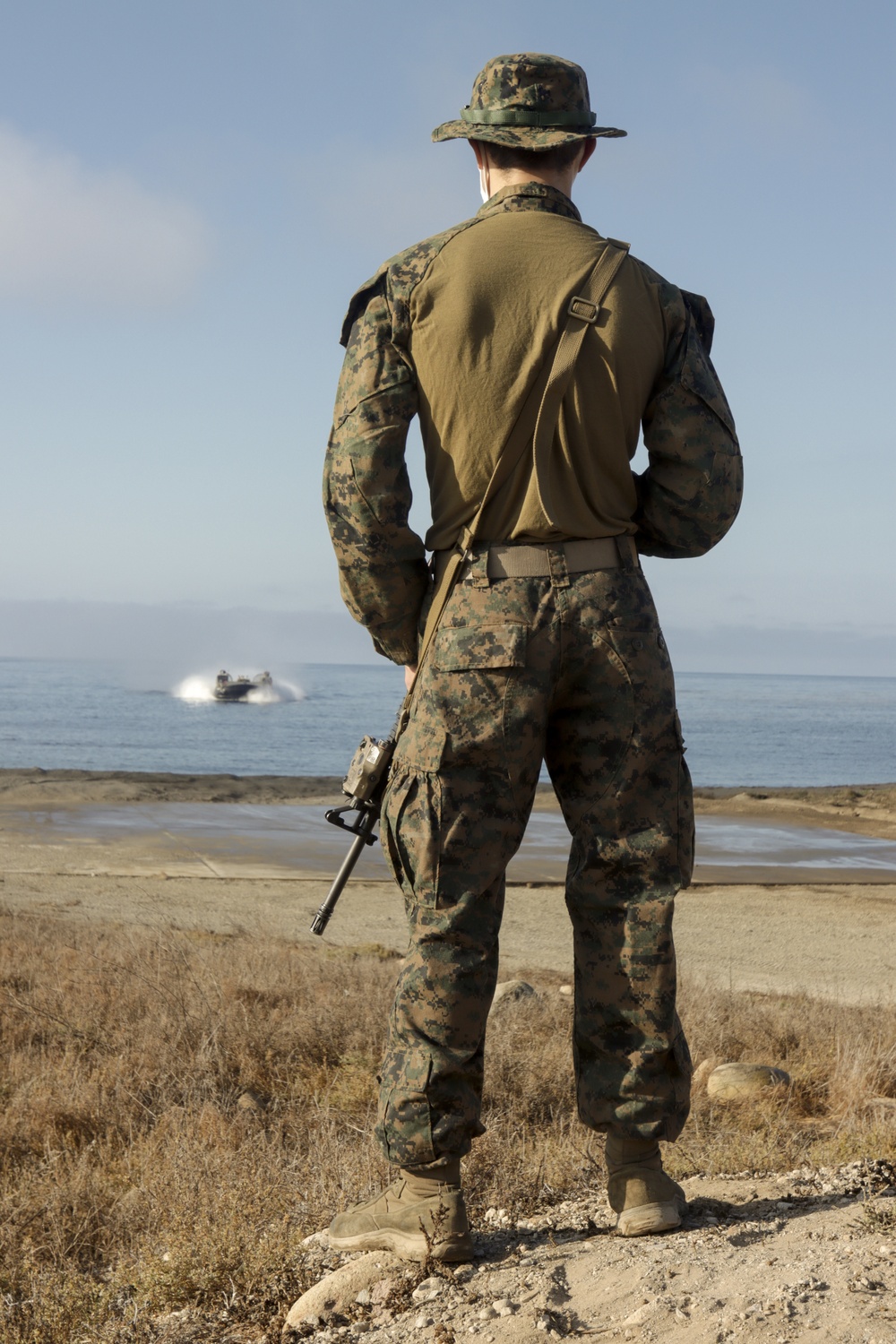 15th MEU Marines, Sailors arrive at San Clemente Island for EABO training