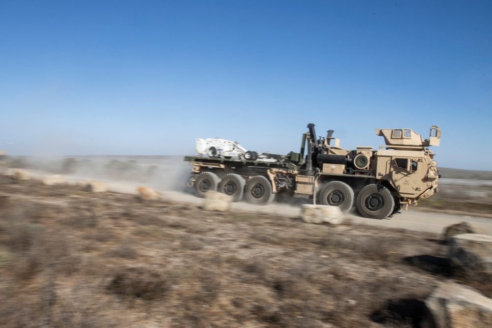 DVIDS - Images - 15th MEU Marines rehearse FARP set-up [Image 2 of 2]