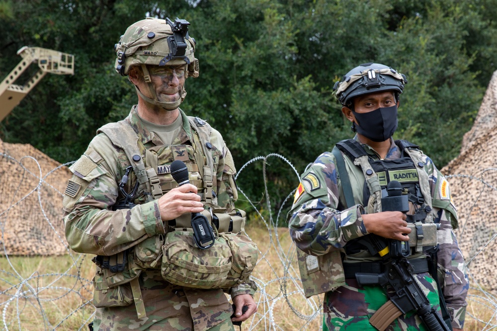 JRTC 21-01 US &amp; TNI Field Press Conference