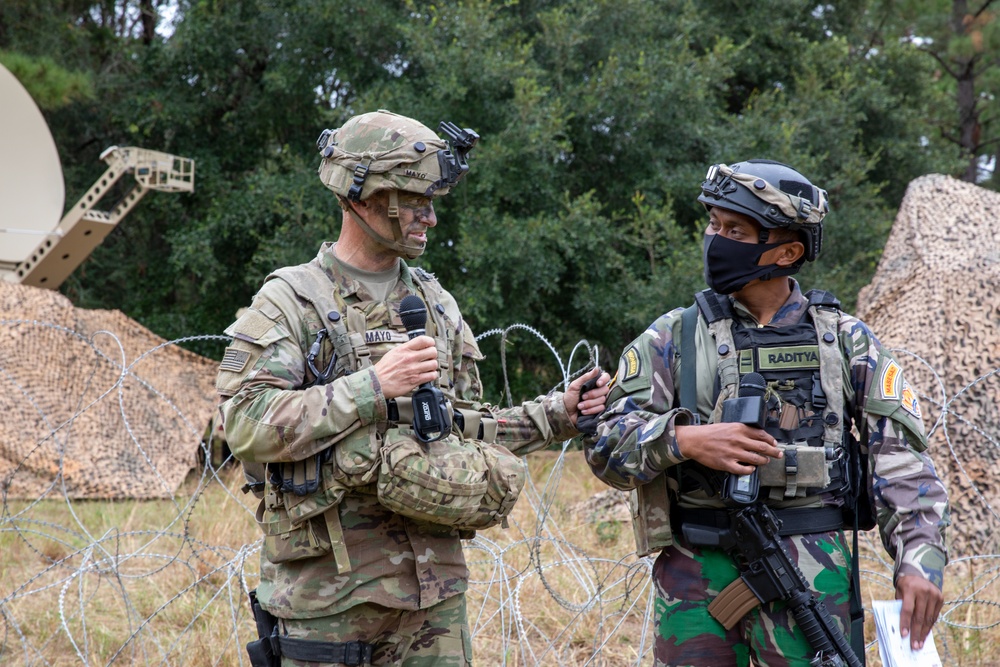 JRTC 21-01 US &amp; TNI Field Press Conference