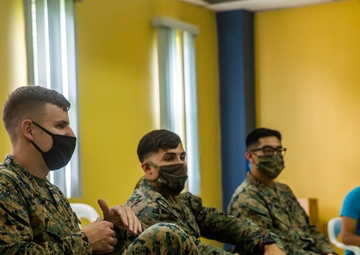 Task force US Marines, Soldiers exchange knowledge with Honduran military