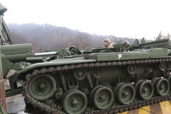 DAGGER BRIGADE SOLDIERS TRAIN WITH BRIDGING EQUIPMENT [Image 2 of 3]
