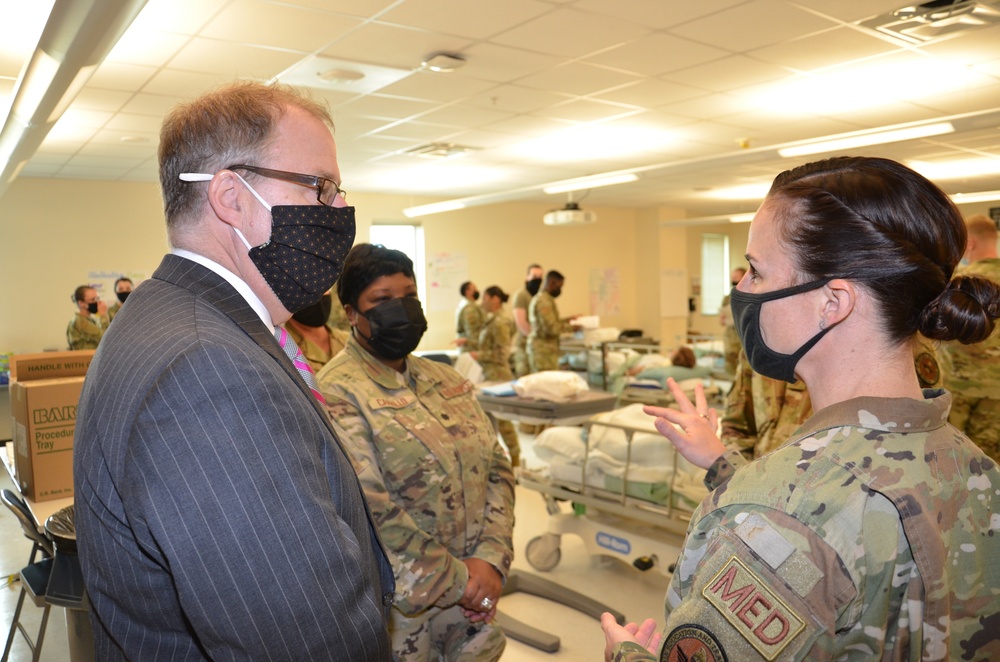 METC Welcomes Assistant Secretary of Defense for Health Affairs