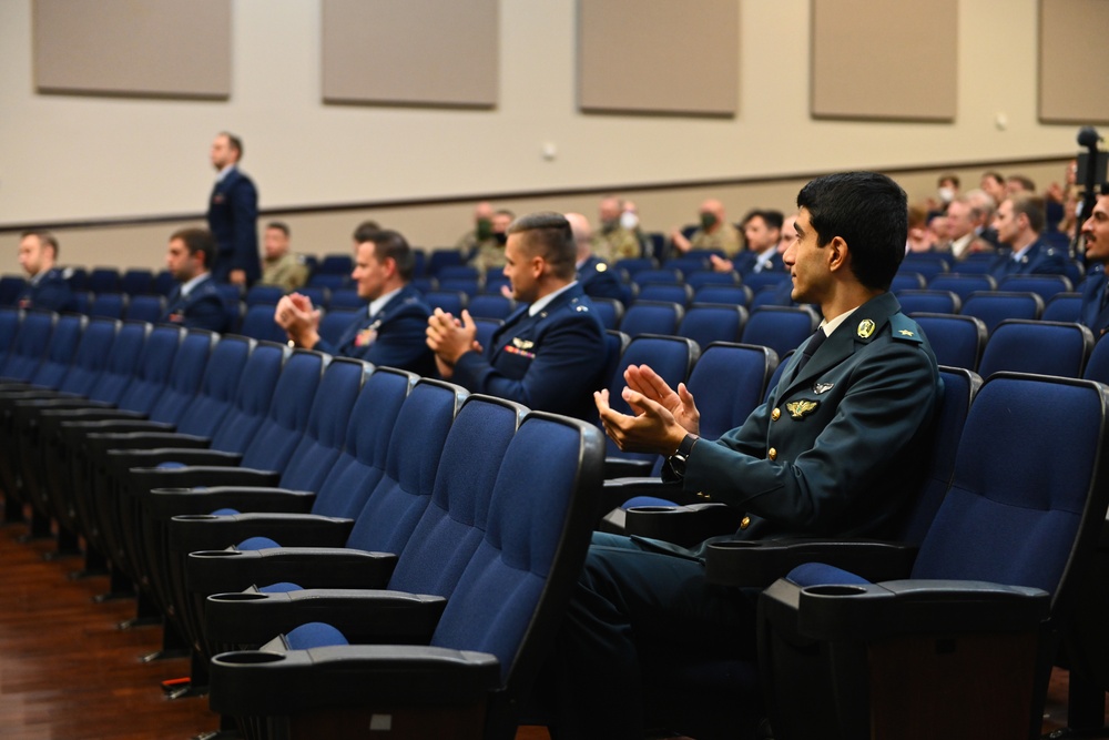 SUPT Class 21-01 graduates, enters next chapter in aviation