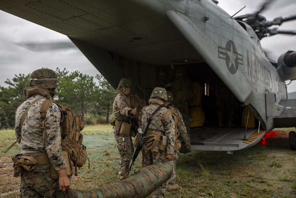 HMH-361 and 3rd LAAD Conduct GTR Training