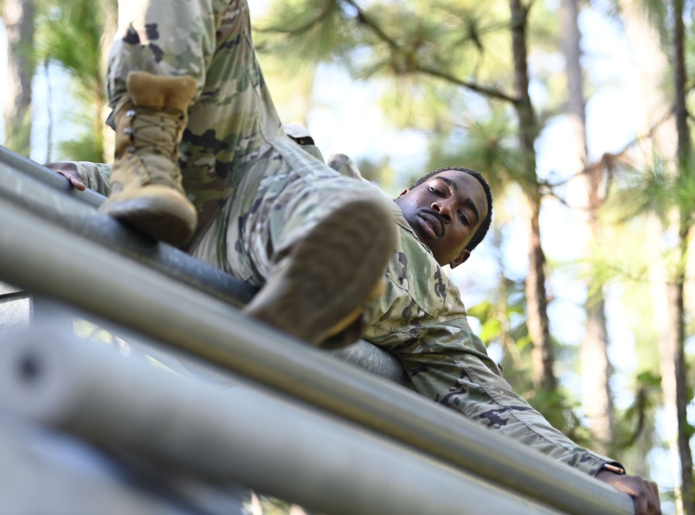 USAJFKSWCS Soldiers Compete in Commander's Cup