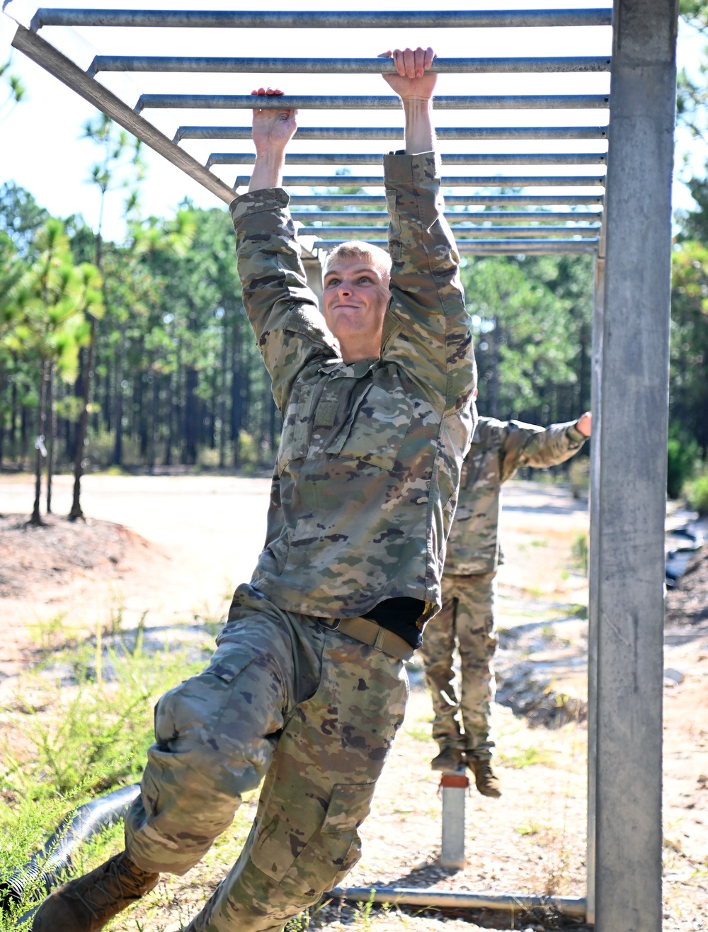 USAJFKSWCS Soldiers Compete in Commander's Cup