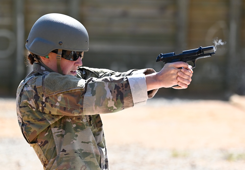 USAJFKSWCS Soldiers Compete in Commander's Cup