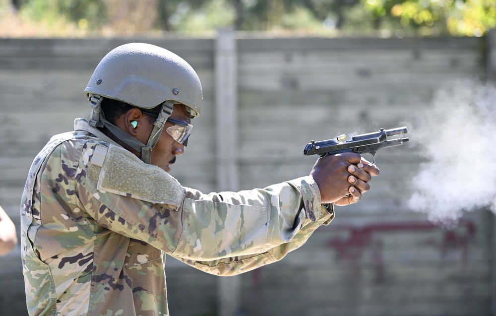 USAJFKSWCS Soldiers Compete in Commander's Cup