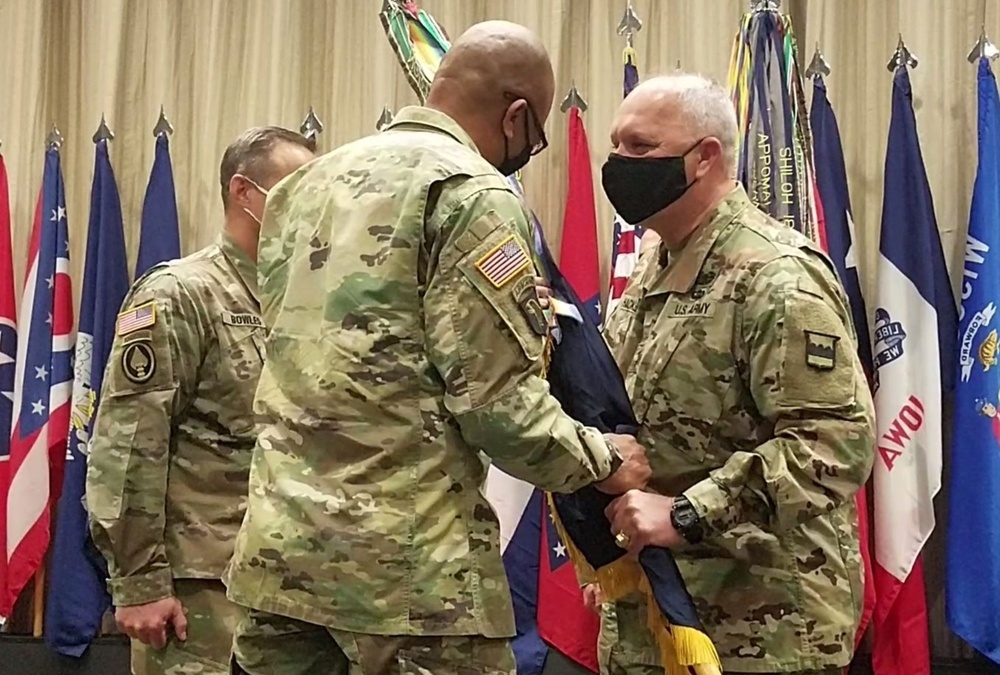U.S. Army Reserve Two-star General retires with honor