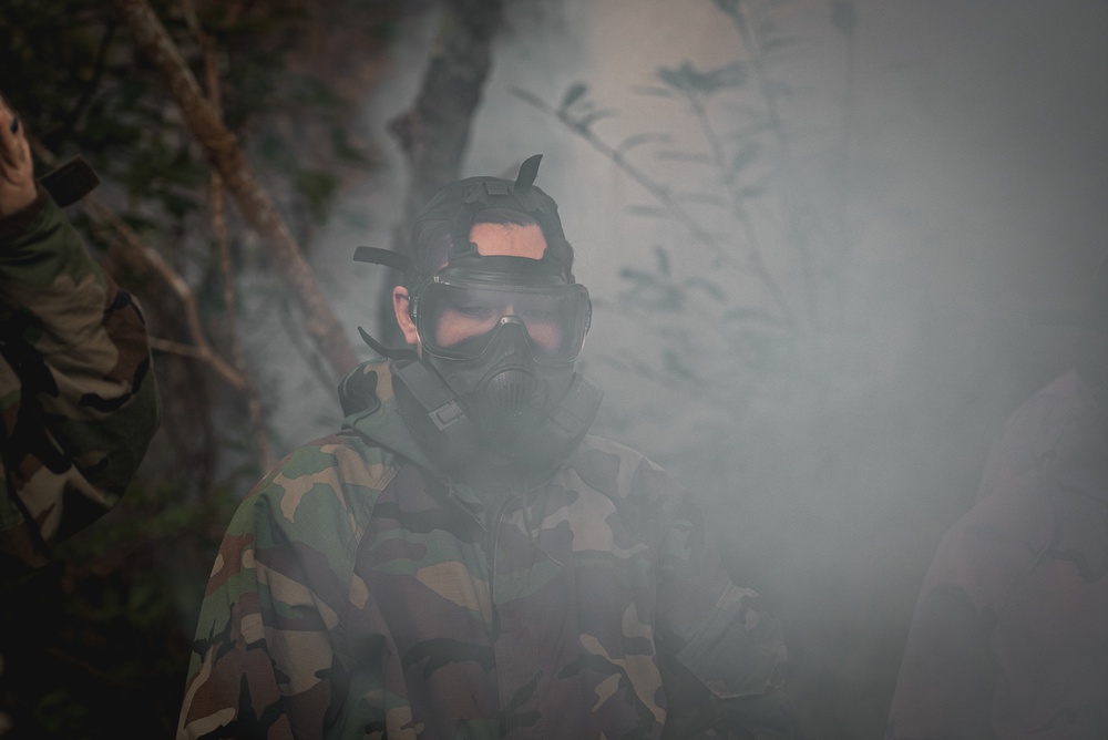 26 MEU Marines stay ready by completing CBRN defense training