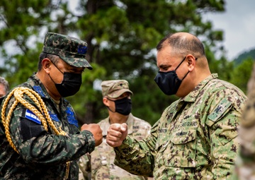 Rear Admiral visits forward Joint Operation Center exercise in Honduras