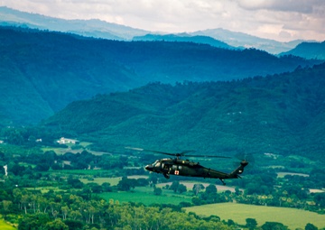 Rear Admiral visits forward Joint Operation Center exercise in Honduras