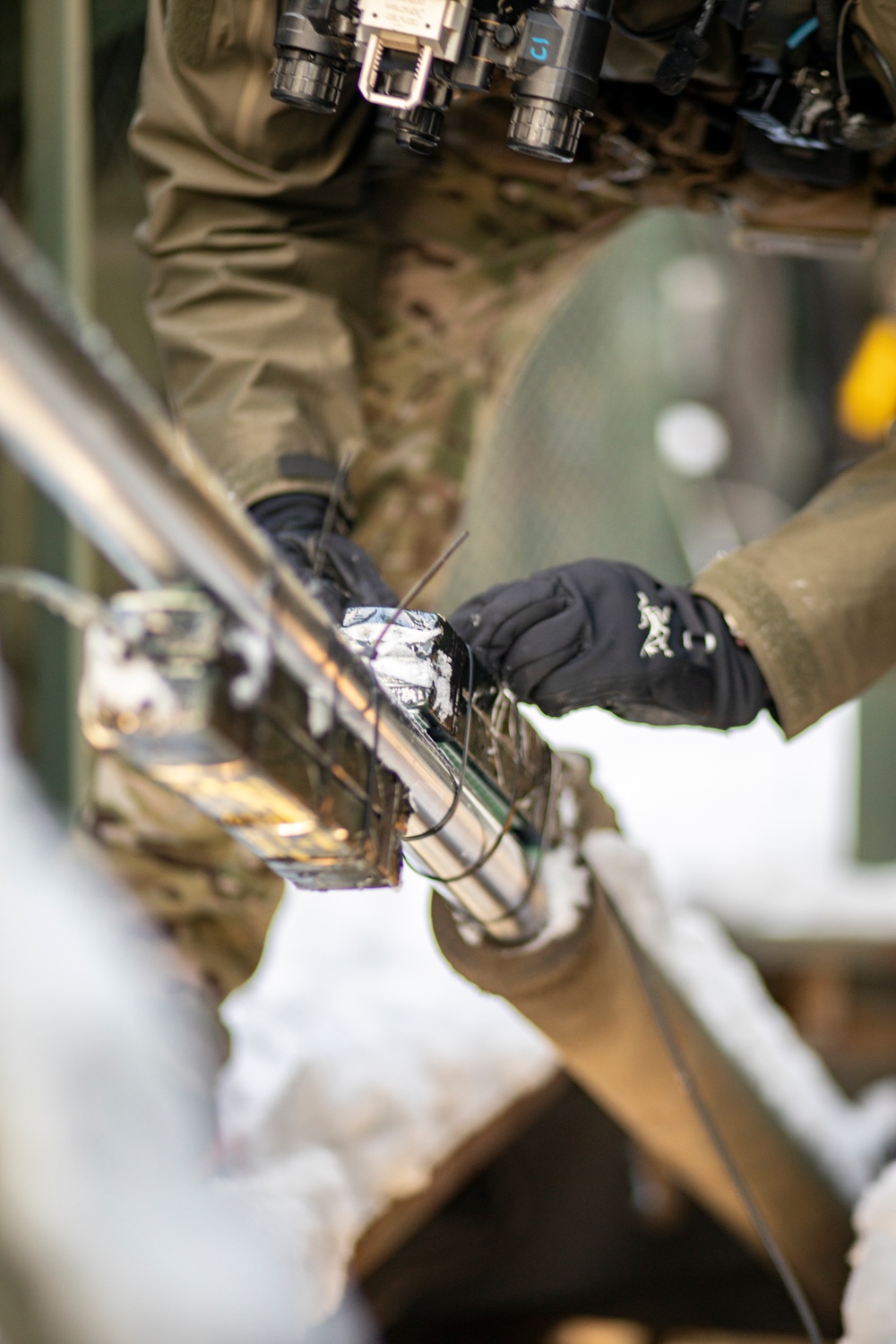 1st ANGLICO, 3rd Special Forces Group (Airborne) train to raid a simulated target