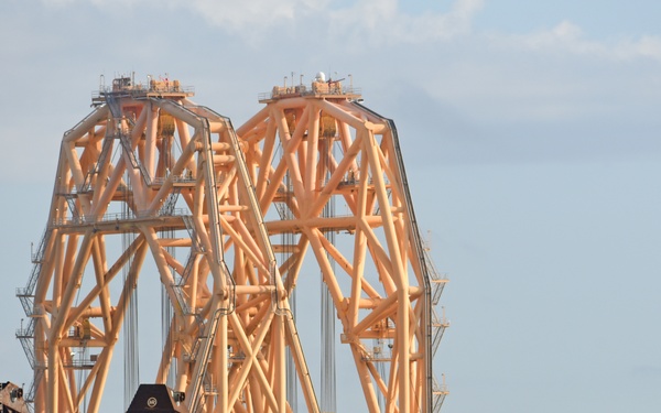 VB10,000 arrives at the Golden Ray Wreck Site