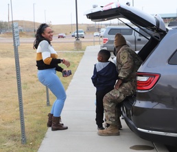 Outlaws Return to Carson