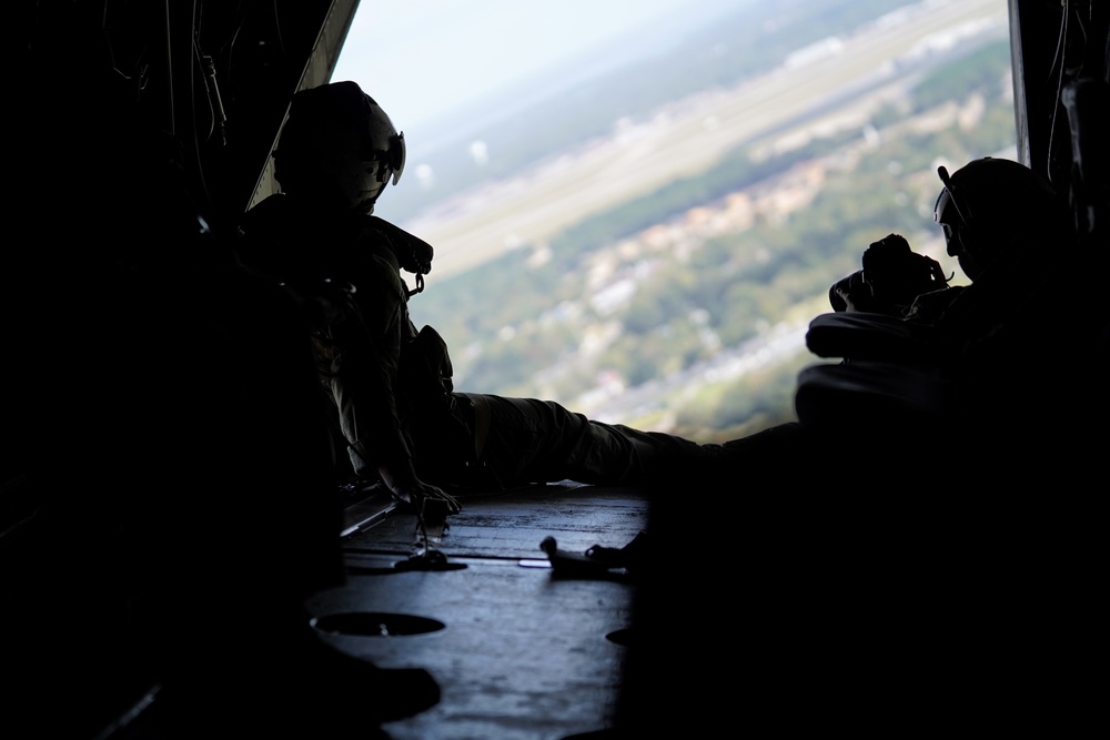 MV-22B Ospreys fly over Gulf Coast