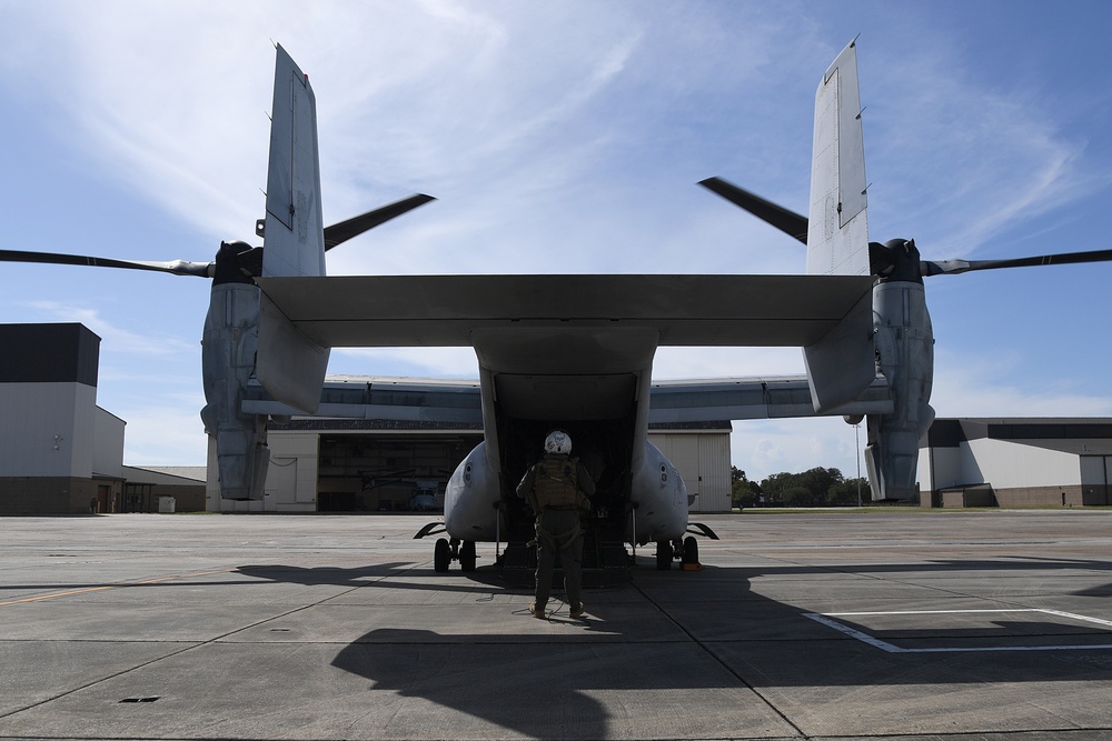 MV-22B Ospreys fly over Gulf Coast