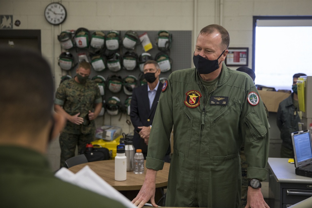 Deputy Commandant Visits MCAS Yuma