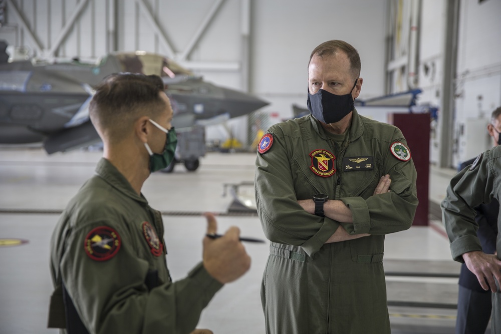 Deputy Commandant Visits MCAS Yuma