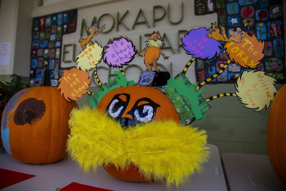 Mokapu Elementary School Pumpkin Decorating Contest