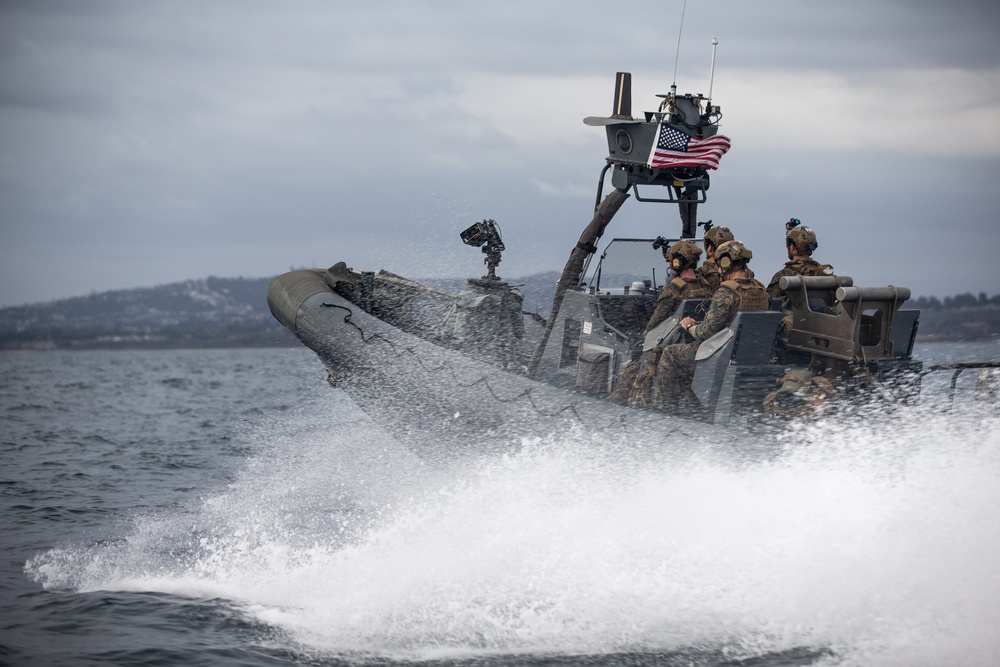 15th MEU All-Domain Reconnaissance Detachment conducts small boat training