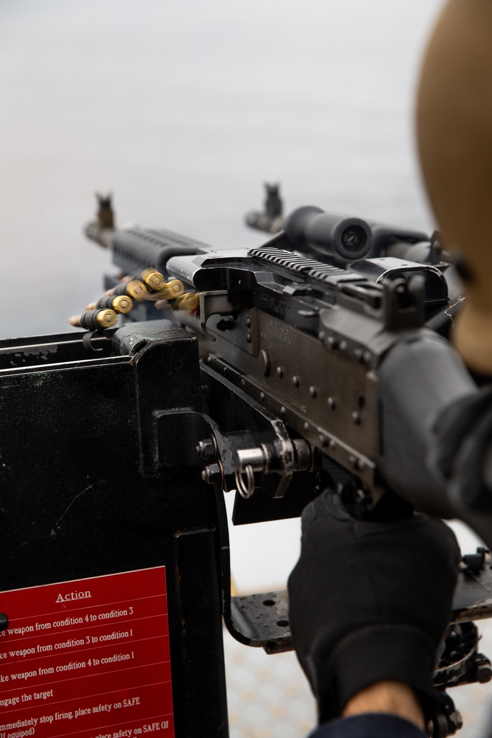 USS Somerset Sailors maintain M240B machine gun proficiency