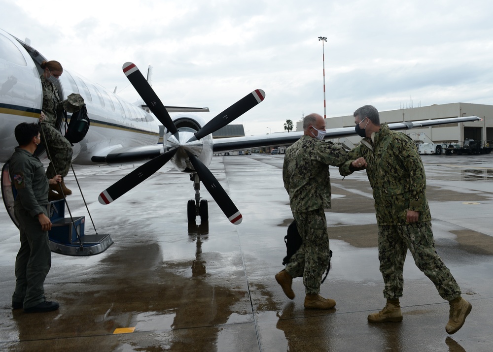 Commander, Navy Region EURAFCENT visits NAS Sigonella