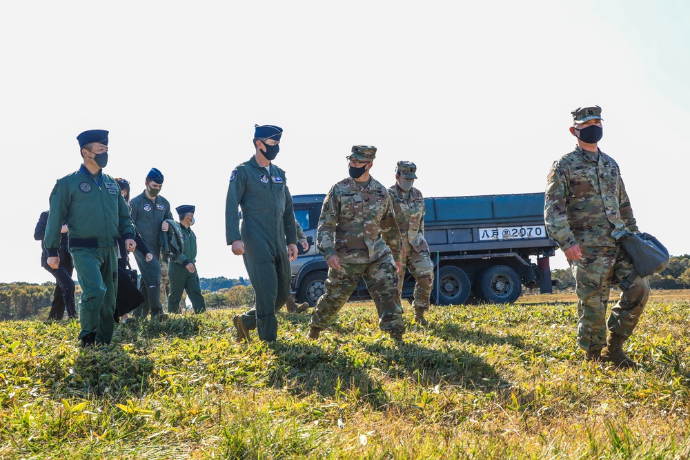 U.S. Forces Japan, Japan Air Self-Defense Force leaders discuss integrated Air, Missile Defense