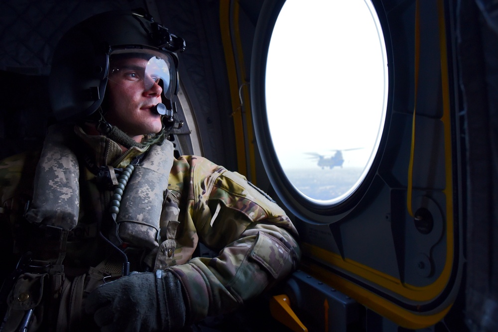 DVIDS - Images - CH-47 Chinook Flight Engineer Sgt. Johnny Alarcon ...