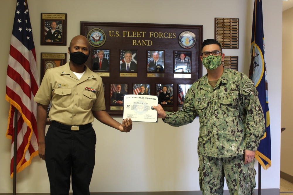 USFFB - Right Hand Sailor Presentations