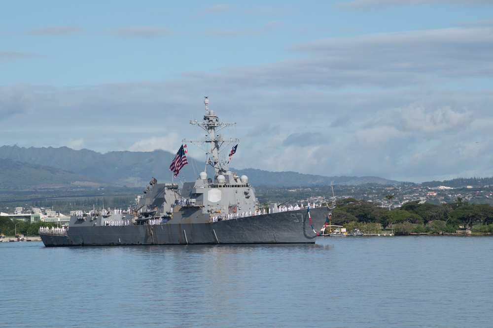 USS Halsey Returns to Pearl Harbor