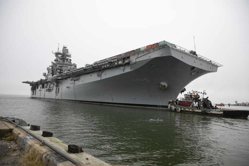 USS Bataan (LHD 5) Moves to NASSCO Shipyards