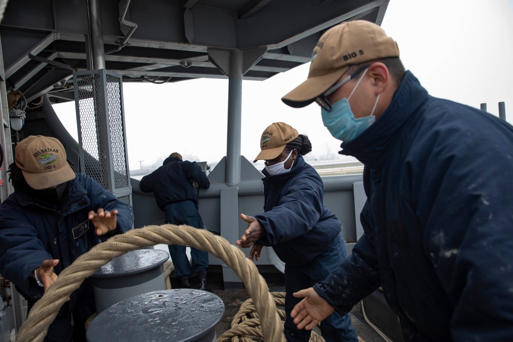 USS Bataan (LHD 5) Moves to NASSCO Shipyards