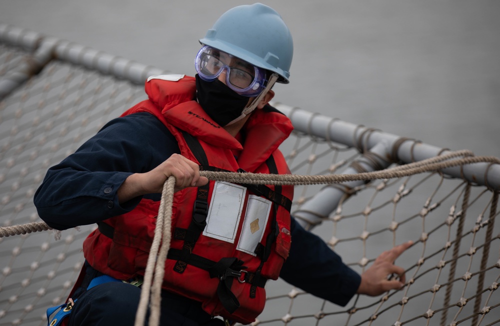 USS Bataan (LHD 5) Moves to NASSCO Shipyards