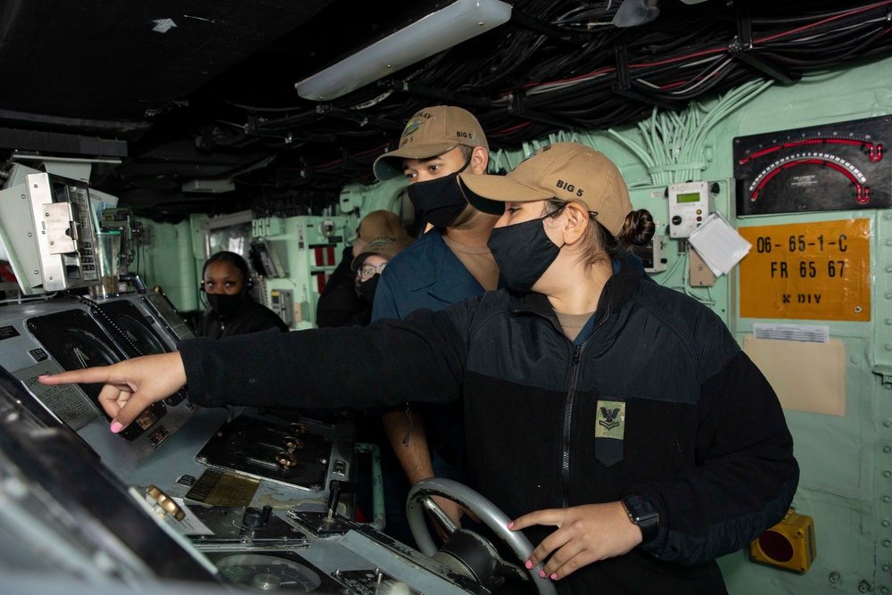 USS Bataan (LHD 5) Moves to NASSCO Shipyards