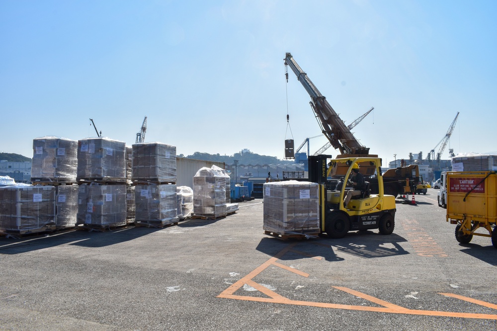 Barge loading for Ronald Reagan Carrier Strike Group