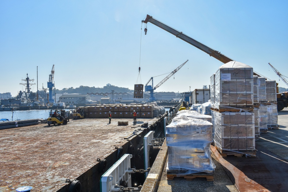 Barge loading for Ronald Reagan Carrier Strike Group