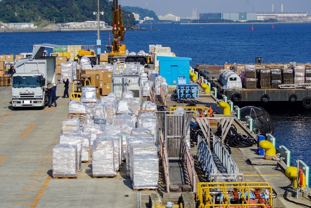 Barge loading for Ronald Reagan Carrier Strike Group