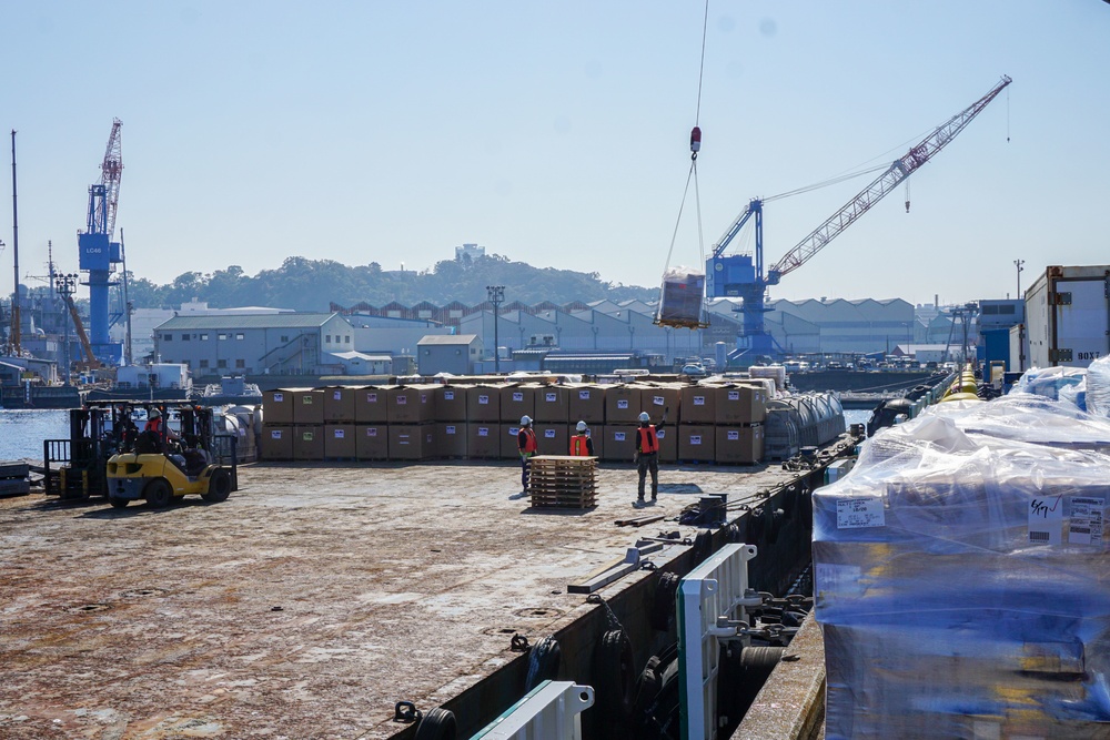 Barge loading for Ronald Reagan Carrier Strike Group