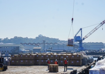 Barge loading for Ronald Reagan Carrier Strike Group