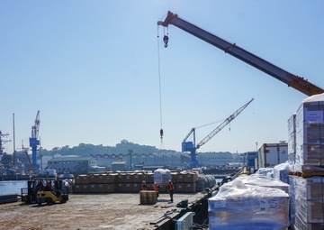 Barge loading for Ronald Reagan Carrier Strike Group