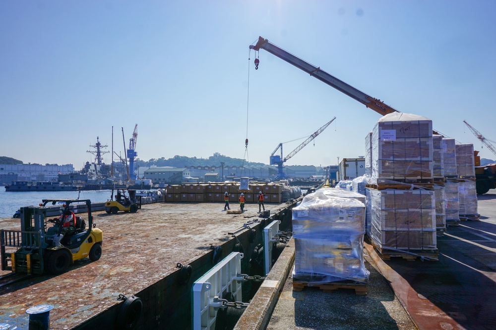 Barge loading for Ronald Reagan Carrier Strike Group