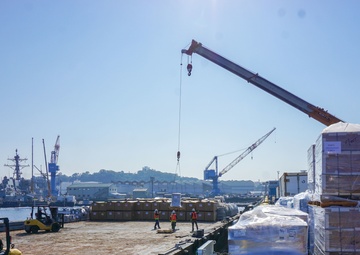 Barge loading for Ronald Reagan Carrier Strike Group