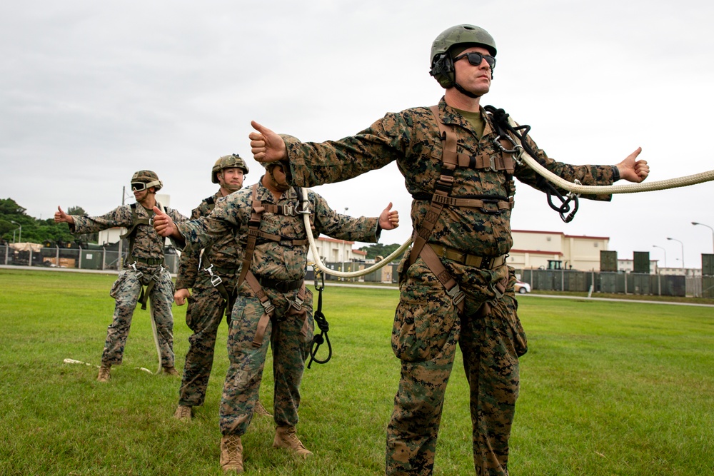 Special Patrol Insertion/Extraction and Helicopter Rappel Training