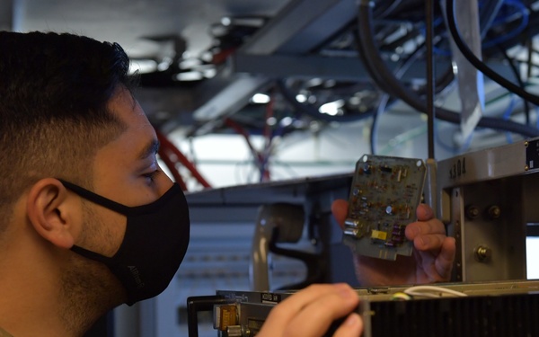 Ops Never Stops: 86th OSS secures rapid mobility, professional airlift