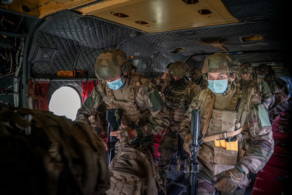 12th CAB improves interoperability with NATO Allies during Royal Blackhawk 2020