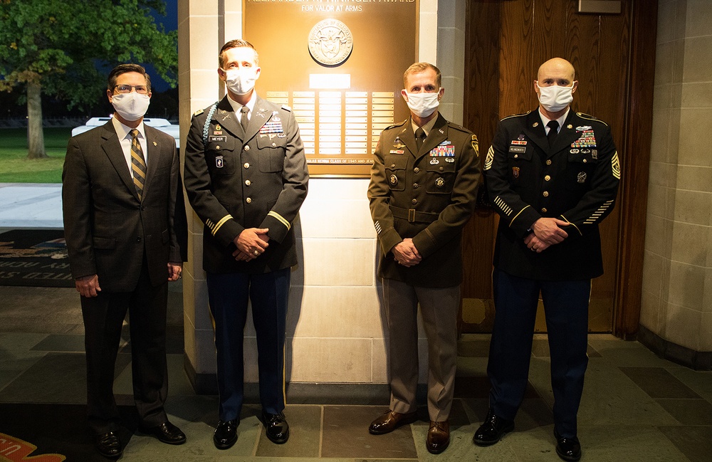 Meyer receives the Nininger Award for valor at arms